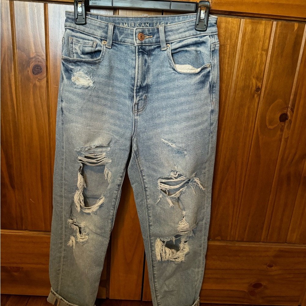 American Eagle Mom Jean